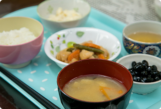 栄養バランスのとれた、塩分量などにも考慮した食事